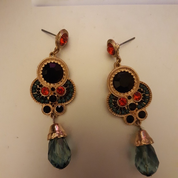 Green and Gold Earrings - Picture 1 of 2